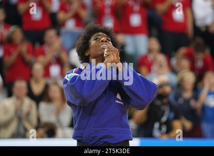 Marie Eve Gahie (fra) vince la finale femminile di -70 kg contro Madina Taimazova (AIN) durante i Campionati europei di Judo Seniors il 4 novembre 2023 a Sud de France Arena Montpellier, Francia crediti: SCS/Soenar Chamid/AFLO/Alamy Live News Foto Stock