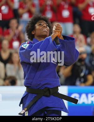 Marie Eve Gahie (fra) vince la finale femminile di -70 kg contro Madina Taimazova (AIN) durante i Campionati europei di Judo Seniors il 4 novembre 2023 a Sud de France Arena Montpellier, Francia crediti: SCS/Soenar Chamid/AFLO/Alamy Live News Foto Stock