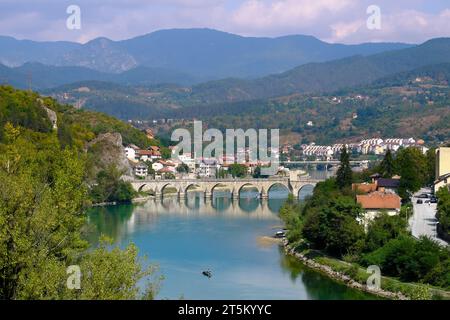 Il ponte sulla Drina, Visegrad, Bosnia ed Erzegovina Foto Stock