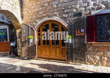 La magica città vecchia di Budva in Montenegro Foto Stock