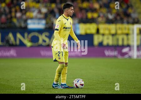 Villarreal, Spagna. 5 novembre 2023. L'Ilias Akhomach del Villarreal CF durante la partita di la Liga tra il Villarreal CF e l'Athletic Club ha giocato allo stadio la Cerámica il 5 novembre a Villarreal, in Spagna. (Foto di Jose Torres/PRESSINPHOTO) crediti: PRESSINPHOTO SPORTS AGENCY/Alamy Live News Foto Stock