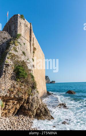 La magica città vecchia di Budva in Montenegro Foto Stock