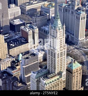 Downtown Manhattan e 40 Wall Street (noto anche come Trump Building; precedentemente noto come Bank of Manhattan Trust Building e Manhattan Company Foto Stock