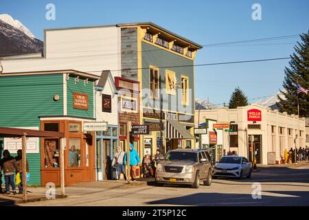 Skagway è una città compatta nel sud-est dell'Alaska, Broadway High Street in inverno Foto Stock