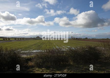 La pioggia ha inondato i campi di Hesketh Bank tra Preston e Southport visti dal King Charles 3rd England Coast Path Lancashire England Foto Stock