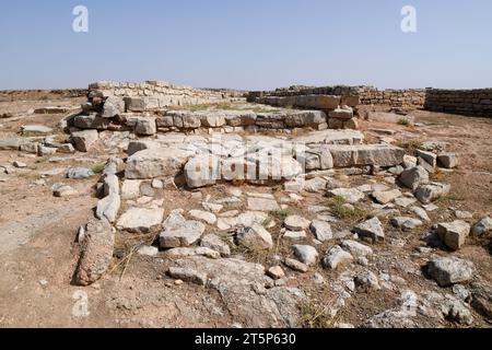 Azaila, Poblado Ibero del Cabezo de Alcala (Monumento storico-artistico). Strada con tre lebbels occupazione. Bajo Martin, Teruel, Aragon, Spagna. Foto Stock