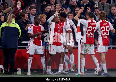 AMSTERDAM, PAESI BASSI - 5 NOVEMBRE: Chuba Akpom (Ajax), Steven Bergwijn (Ajax), Carlos Forbs (Ajax), Steven Berghuis (Ajax) e Silvano Vos (Ajax) c Foto Stock