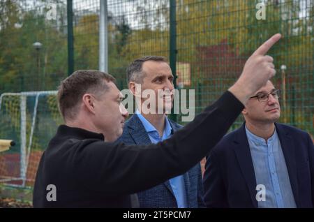 Leopoli, Ucraina. 28 ottobre 2023. Ministro della salute dell'Ucraina Viktor Lyashko durante una visita a Leopoli. (Immagine di credito: © Pavlo Palamarchuk/SOPA Images via ZUMA Press Wire) SOLO USO EDITORIALE! Non per USO commerciale! Foto Stock