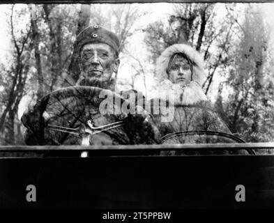 Suzy Kendall, sul set del film, 'Freulein Doktor', Paramount Pictures, 1969 Foto Stock