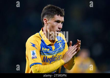 Frosinone, Italia. 6 novembre 2023. Matias Soule' di Frosinone calcio gestisce durante il Tim match di serie A tra Frosinone calcio e Empoli calcio allo Stadio Benito stirpe il 6 ottobre 2023 a Frosinone, Italia. Crediti: Giuseppe Maffia/Alamy Live News Foto Stock