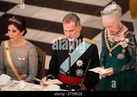 Copenhagen, Danimarca. 6 novembre 2023. Principessa ereditaria Mary, re Felipe e la regina Margrethe. Banchetto di stato al castello di Christiansborg a Copenaghen, lunedì 6 novembre 2023. La coppia reale spagnola è in visita di stato di tre giorni in Danimarca. (Foto: Mads Claus Rasmussen/Scanpix 2023) credito: Ritzau/Alamy Live News Foto Stock