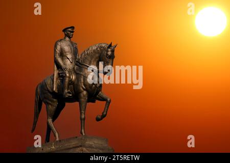 Statua di Ataturk sul cavallo. 10 novembre Ataturk commemorazione giornata concetto. Foto Stock