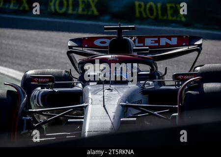 São Paolo, Brasile, 05 novembre, Daniel Ricciardo, dall'Australia, compete per AlphaTauri. Giornata di gara, 21° round del campionato di Formula 1 2023. Crediti: Michael Potts/Alamy Live News Foto Stock