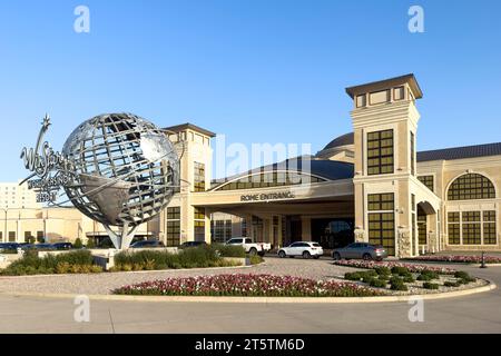 Thackerville, Oklahoma - 25 ottobre 2023: Winstar World Casino and Resort esterno di giorno. Foto Stock
