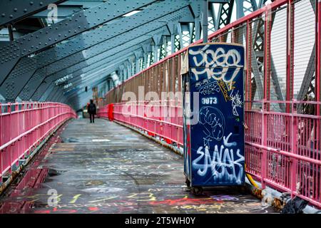 Graffiti sul Williamsburg Bridge Foto Stock