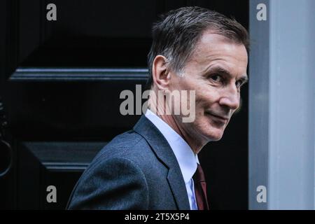 Londra, Regno Unito. 7 novembre 2023. Jeremy Hunt, Cancelliere dello Scacchiere, esce dall'11 di Downing Street per andare alle camere del Parlamento per l'apertura di Stato oggi. Crediti: Imageplotter/Alamy Live News Foto Stock