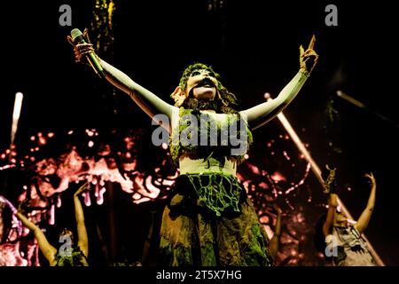 Milano, Italia. 6 novembre 2023. Melanie Martinez si esibisce dal vivo in concerto al Mediolanum Forum di Milano, Italia, il 06 novembre 2023 Credit: SOPA Images Limited/Alamy Live News Foto Stock