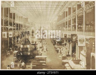 Interior of the Great Exhibition of the Works of Industry of All Nations nel 1851 al Crystal Palace di Londra, C.M. Ferrier & F. von Martens (attribuito a), 1851 Foto Stock