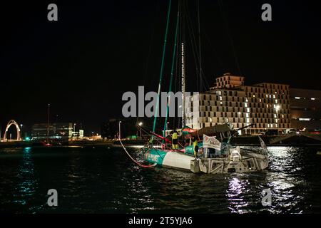 Le Havre, Francia. 7 novembre 2023. GOODCHIL Sam (gbr), KOCH Antoine (fra), for the Planet, ambiance nel porto di le Havre prima dell'inizio della sedicesima edizione della Transat Jacques Vabre, gara di yachting da le Havre, Francia a Fort de France, Martinica, il 7 novembre 2023 - foto Pierre Bourras/DPPI Credit: DPPI Media/Alamy Live News Foto Stock