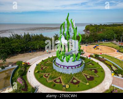 Surabaya, Indonesia - 07.19.2023: Monumento di Surabaya, famoso punto di riferimento della città a Giava Est, Indonesia Foto Stock