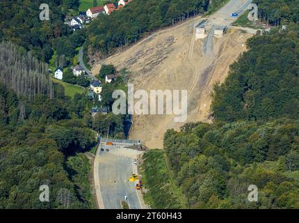 Vista aerea, demolito e fatto saltare in aria il ponte a valle Rahmede dell'autostrada A45, cantiere per la nuova costruzione, Gevelndorf, Lüdenscheid, Sauerl Foto Stock