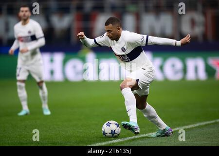 Milano, Italia. 7 novembre 2023. Kylian Mbappe del Paris Saint-Germain FC in azione durante la partita di UEFA Champions League tra il Milan e il Paris Saint-Germain F. Credit: Nicolò campo/Alamy Live News Foto Stock