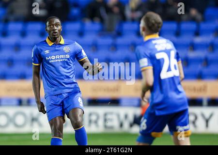 Shrewsbury, Regno Unito. 7 novembre 2023. Jason Sraha di Shrewsbury preso durante il match EFL Sky Bet League 1 tra Shrewsbury Town e Bolton Wanderers a Croud Meadow, Shrewsbury, Inghilterra, il 7 novembre 2023. Foto di Stuart Leggett. Solo per uso editoriale, licenza necessaria per uso commerciale. Nessun utilizzo in scommesse, giochi o pubblicazioni di un singolo club/campionato/giocatore. Credito: UK Sports Pics Ltd/Alamy Live News Foto Stock