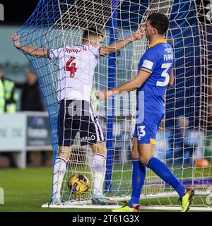 Shrewsbury, Regno Unito. 7 novembre 2023. Preso durante il match EFL Sky Bet League 1 tra Shrewsbury Town e Bolton Wanderers a Croud Meadow, Shrewsbury, Inghilterra, il 7 novembre 2023. Foto di Stuart Leggett. Solo per uso editoriale, licenza necessaria per uso commerciale. Nessun utilizzo in scommesse, giochi o pubblicazioni di un singolo club/campionato/giocatore. Credito: UK Sports Pics Ltd/Alamy Live News Foto Stock