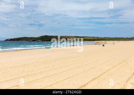 Maroubra Beach nei sobborghi orientali di Sydney e nel parco nazionale Malabar Headland, Sydney, NSW, Australia, 2023 Foto Stock