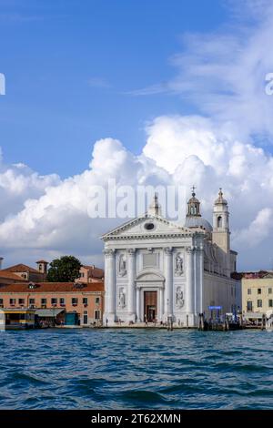 La Chiesa del Santissimo Redentore (in italiano: Chiesa del Santissimo Redentore), comunemente nota come il Redentore, è una coira cattolica del XVI secolo Foto Stock