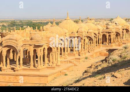 Cenotafi bada Bagh, Königliche Chatris, Jaisalmer, Rajasthan, Indien Foto Stock
