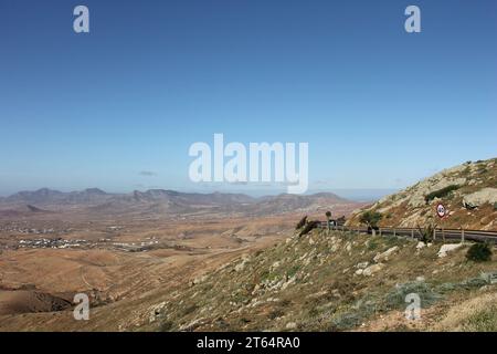 Vista del paesaggio all'interno dell'isola di Fuerteventura Foto Stock