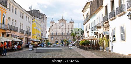 Largo do Cruzeiro de Sao Francisco nella storica città vecchia di Salvador, stato di Bahia, Brasile Foto Stock