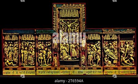 Trittico della passione, CA.1350-1400. Alabastro, legno e vetro. . Museo d'arte, Napels, Italia, artista italiano e inglese. Produzione di Nottingham. Foto Stock
