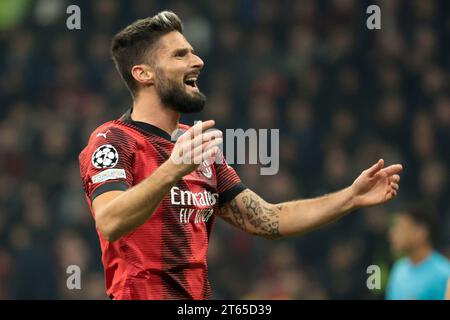 Milano, Italie. 7 novembre 2023. Olivier Giroud del Milan durante la UEFA Champions League, gruppo F partita di calcio tra AC Milan e Paris Saint-Germain il 7 novembre 2023 allo Stadio San Siro di Milano, Italia - foto Jean Catuffe/DPPI Credit: DPPI Media/Alamy Live News Foto Stock