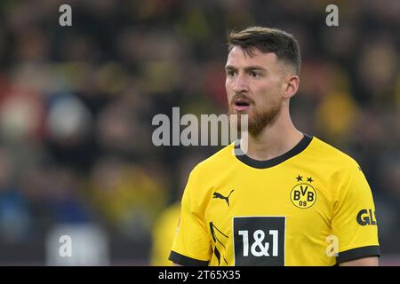 DORTMUND - Salih Ozcan del Borussia Dortmund durante la partita di Bundesliga tra Borussia Dortmund e FC Bayern MŸnchen al Signal Iduna Park il 4 novembre 2023 a Dortmund, in Germania. ANP | Hollandse Hoogte | GERRIT VAN COLOGNE Foto Stock