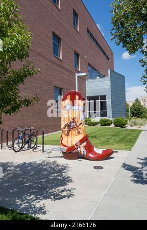 Lo stivale dipinto fa parte del progetto Cheyenne Big Boots per raccogliere fondi per il Cheyenne Depot Museum Endowment Fund a Cheyenne, Wyoming Foto Stock