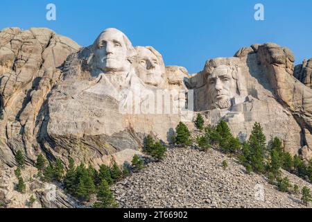 Busti di granito scolpiti di George Washington, Thomas Jefferson, Theodore Teddy Roosevelt e Abraham Lincoln al Mount Rushmore National Monument Foto Stock