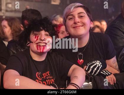 Nottingham, Regno Unito. 8 novembre 2023, evento: Rock City. “SUPERRIDUTTORE”. NELLA FOTO: Fans Credit: Mark Dunn/Alamy Live News Foto Stock