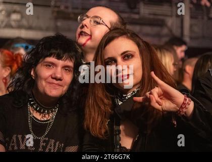 Nottingham, Regno Unito. 8 novembre 2023, evento: Rock City. “SUPERRIDUTTORE”. NELLA FOTO: Fans Credit: Mark Dunn/Alamy Live News Foto Stock