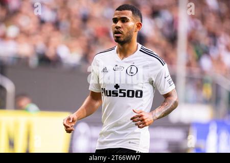 Varsavia, Polonia. 29 ottobre 2023. Juergen Elitim di Legia visto durante la partita polacca della PKO Ekstraklasa League tra Legia Warszawa e PGE FKS Stal Mielec al Maresciallo Jozef Pilsudski Legia Varsavia Municipal Stadium. Punteggio finale; Legia Warszawa 1:3 PGE FKS Stal Mielec. Credito: SOPA Images Limited/Alamy Live News Foto Stock