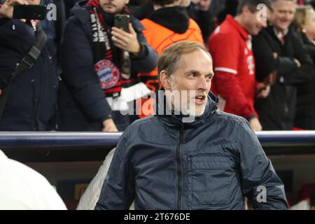 MONACO, Germania. , . Allenatore del FcBayern, Thomas TUCHEL durante la UEFA Champions League Goup Una partita tra il BAYERN Muenchen e IL GALATASARAY A.S., all'Allianz Arena, lo stadio di Monaco l'8 novembre. A Muenchen (foto di Arthur THILL/ATP Images) (THILL Arthur/ATP/SPP) credito: SPP Sport Press Photo. /Alamy Live News Foto Stock