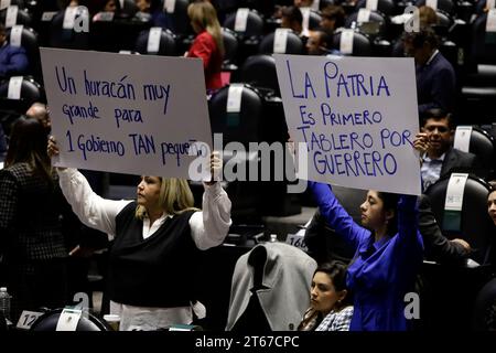 Città del Messico, Messico. 8 novembre 2023. 8 novembre 2023, città del Messico, Messico: Rappresentante federale, Sayuri Nuñez Meneses, nella sessione di discussione del bilancio di spesa della Federazione 2024 alla camera dei deputati di città del Messico. L'8 novembre 2023 a città del Messico, Messico (foto di Luis Barron/Eyepix Group/Sipa USA). Credito: SIPA USA/Alamy Live News Foto Stock