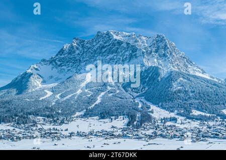 La splendida regione vinicola intorno a Lermoos e Ehrwald in Tirolo dall'alto Foto Stock