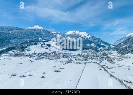 La splendida regione vinicola intorno a Lermoos e Ehrwald in Tirolo dall'alto Foto Stock