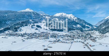 La splendida regione vinicola intorno a Lermoos e Ehrwald in Tirolo dall'alto Foto Stock