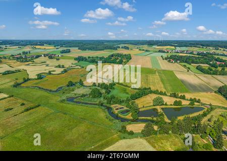 La regione intorno a Zusmarshausen nella valle dello Zusam vicino ad Augusta dall'alto Foto Stock