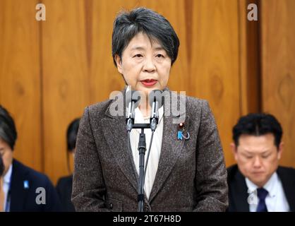 Tokyo, Giappone. 9 novembre 2023. Il ministro degli Esteri giapponese Yoko Kamikawa risponde a una domanda durante la sessione del comitato di sicurezza della camera bassa alla dieta nazionale di Tokyo giovedì 9 novembre 2023. (Foto di Yoshio Tsunoda/AFLO) Foto Stock