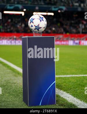 Salisburgo, Austria. 8 novembre 2023. Salisburgo, Austria, 8 novembre 2023: Champions League durante la partita di calcio del gruppo D di UEFA Champions League tra RB Salzburg e Inter alla Red Bull Arena di Salisburgo, Austria. (Daniela Porcelli/SPP) credito: SPP Sport Press Photo. /Alamy Live News Foto Stock