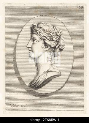 Busto di profilo di una giovane nobile donna con i suoi lunghi capelli intrecciati in un'acconciatura intricata legata a perle. Da una gemma ovale. Incisione su lastra di Guillaume Vallet su Giovanni Angelo Canini di Iconografia, cioe disegni d'imagini de famosissimi monarchi, regi, filososi, poeti ed oratori dell'Antichita, disegni di immagini di famosi monarchi, re, filosofi, poeti e oratori dell'antichità, Ignatio deLazari, Roma, 1699. Foto Stock